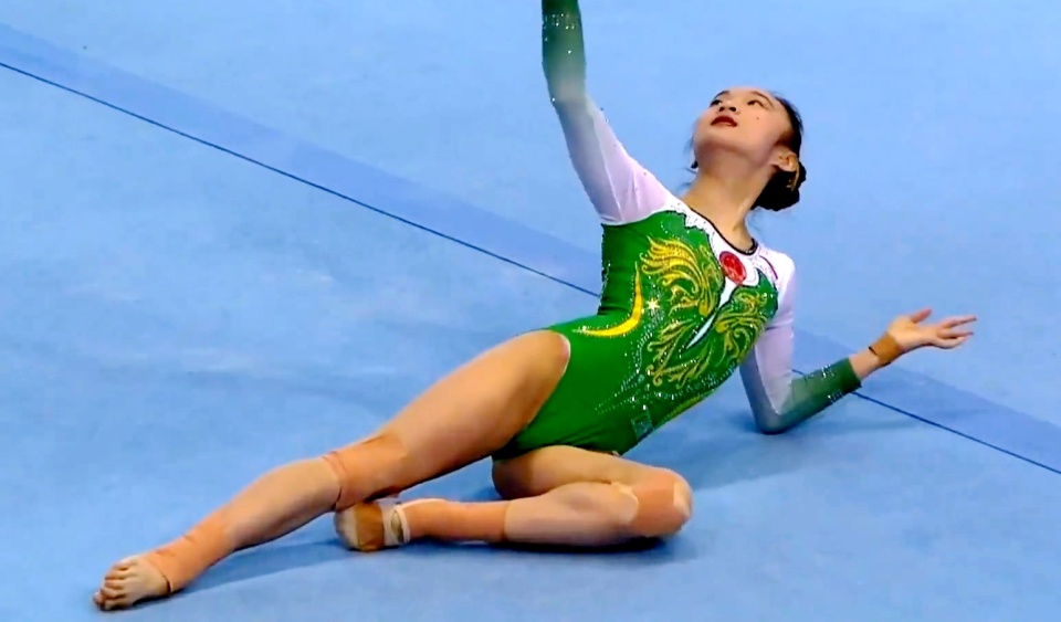 爱游戏-莎拉波娃新星惊险取胜表现惊艳，DWG未来可期！的简单介绍