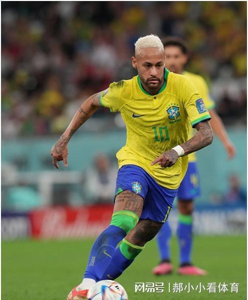 爱游戏体育-关于内马尔回归赛场，惊险取胜首场状态亮眼，曼联观众沸腾！的信息